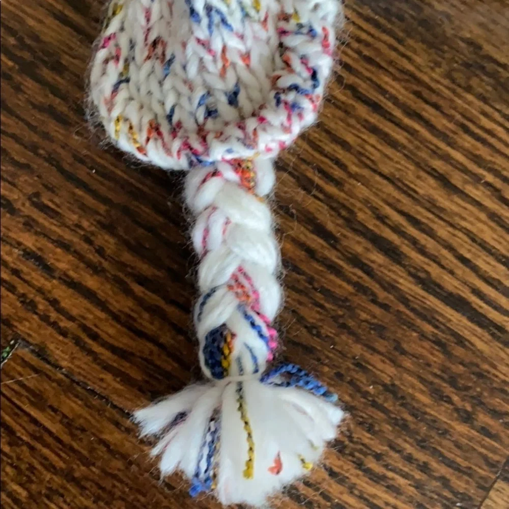 Pom Pom hat